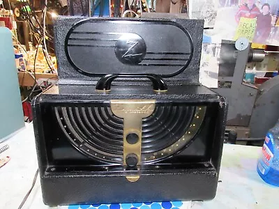 Vintage Zenith Am Bakelite 1950’s Tube Table Radio Art Deco  • $20