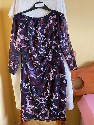 M & S Woman Size 8 Mulberry Mix • £8.50