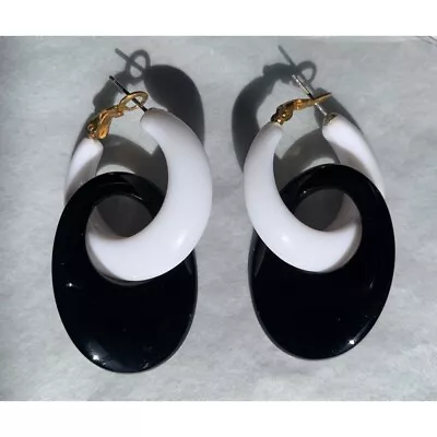 Vintage Retro Lucite Double Hoop Earrings Black And White Dangle Mod 60s 70s 80s • £16.88