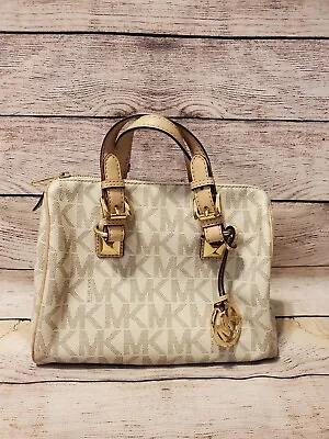 Michael Kors Signature Grayson • $129