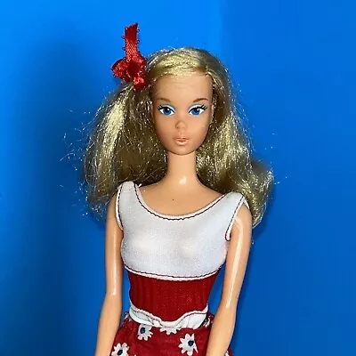 Vintage 1974 Free Moving Barbie Doll 7270 W Play Suit/floral Skirt • $23