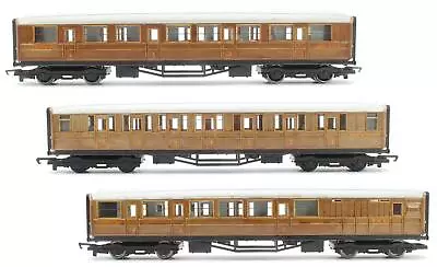 Hornby 'oo' Gauge Rake Of 3 Lner Teak 1st & 3rd Class Corridor Passenger Coaches • £39.50