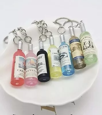 Novelty Keyring - Mini Wine Bottle Keychain - Alcohol Booze Wine Funny Joke Gift • £2.49