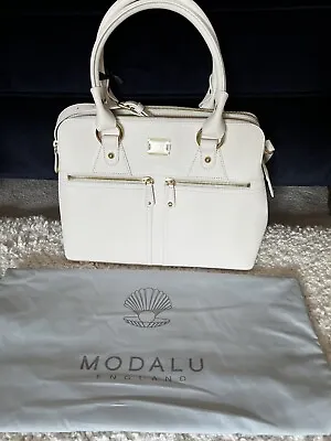 £235 • Buy Modalu Pippa Bag Medium Triple Compartment - White