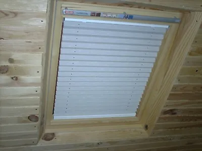 SKYLIGHT PLEATED BLIND TO FIT VELUX SIZES GGL 3  Or 410  Or P10 • £44.49