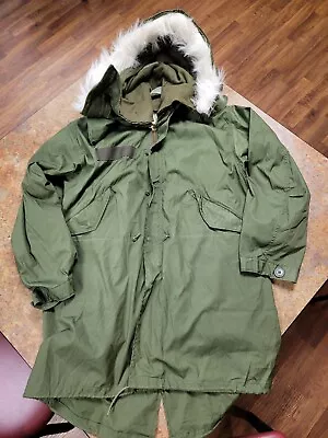 M-65 Fishtail Fur Hooded Lined Parka ~ Large XL Vintage US Military Green NATO • $180