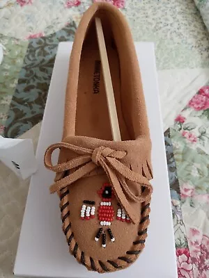 Minnetonka Taupe Beaded Moccasins Size 7 • £20.27