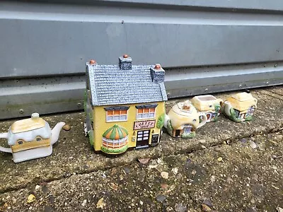 £12 • Buy Vintage Novelty Teapot Collectable Set  Cottage House And Cookie Jar 