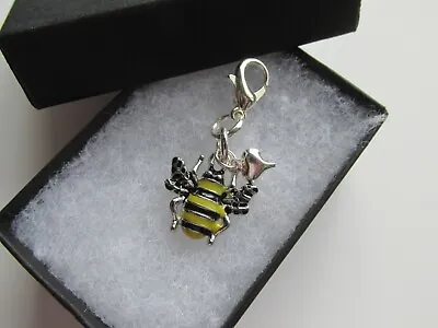 £4.25 • Buy Bumble Bee & Mini Heart Bracelet Keyring Bag Purse Clip On Charm - Perfect Gift