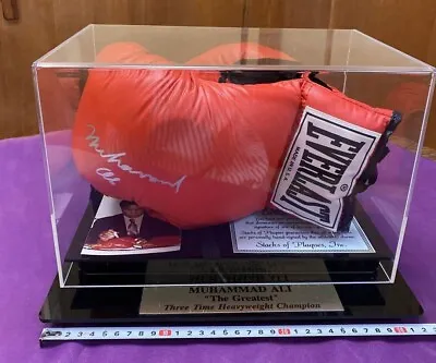 Mohammed Ali Autographed Boxing Gloves Excellent Condition • $3800