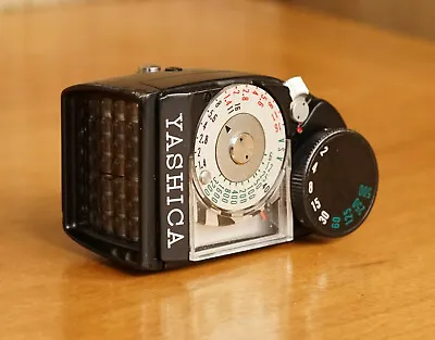 Rare Vintage Yashica Penta J Light Exposure Meter In Excellent Working Condition • $79