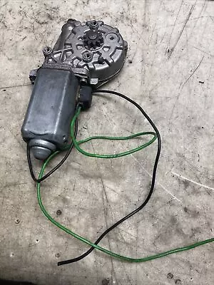 Mercedes W126 W123 Front Window Motor 001825142 0130821036 NOT WORKING • $25