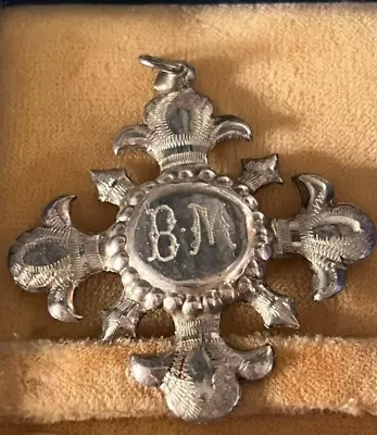 Cross Order Of Knights Bm Malta Medal Metal Scalloped Vintage • $84.32