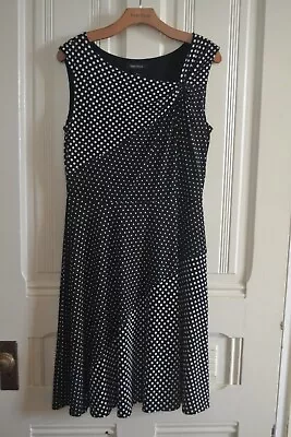 Blocked Shade Dotted Fit And Flare Dress By White House Black Market ~ 10 • $1.99