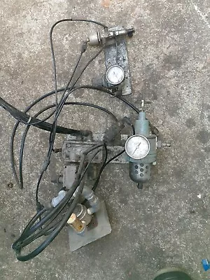 $69.66 • Buy Assorted Pneumatic CKD Cylinder Controls With Gauges