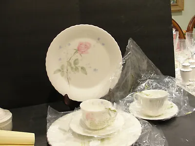 Mikasa April Rose 2 Dinner Plates 10 1/2  And 2 Cups 2 Saucers • $50.15