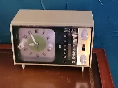 Vintage 70's Zenith Clock Radio C462F Pea Green Plastic Clock + Radio Works • $105