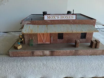  O  Scale Building Mox's Boxes Weathered W/ Lighting • $129