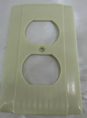 Vintage Uniline P&S CREAM Bakelite Ribbed Deco Outlet Switchplate Cover • $7.95