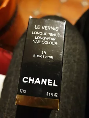 BNIB CHANEL LE VERNIS ROUGE NOIR 18 NAIL Colour Longwear  • £19