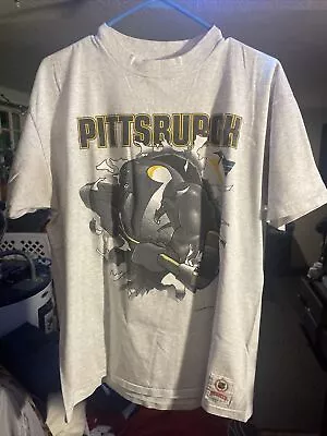 Vintage Pittsburgh Penguins T Shirt Size XL  (fits L) • $35