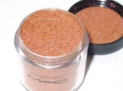 MAC DISCONTINUED Eyeshadow Pigment - Shade Pink Bronze • £18.99