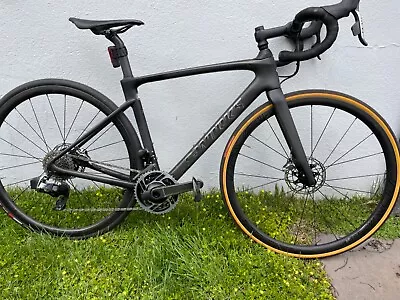 Specialized S-Works Roubaix Disc SRAM Red Group Electronic Shifting Size 52 Cm  • $6500