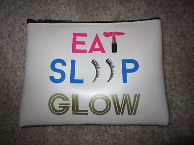 Macy's Eat Sleep Glow White Cosmetic Makeup Bag • $4.99