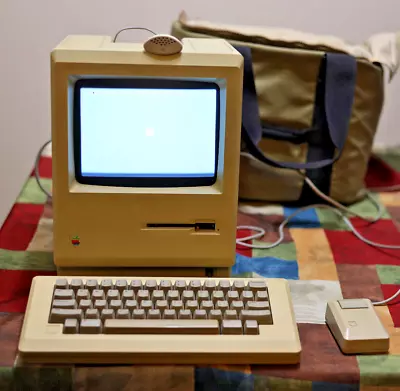 Apple Macintosh - Vintage Desktop Computer With Carrying Case • $910