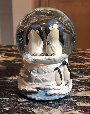 Penguin Family Snow Globe Mom/Dad/Baby Chick San Francisco Music Box Co. • $18.50