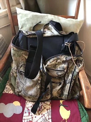 Redhead Turkey Vest Hunting - In Good Shape- Realtree-Many Pockets-FlipDown Seat • $8.50