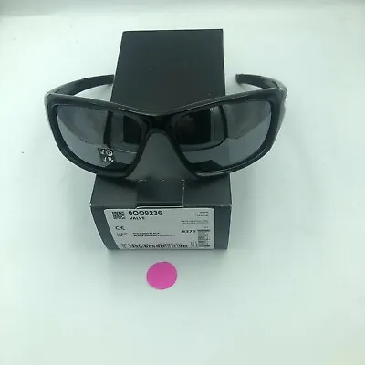 New Oakley 9236-12-837 VALVE POLARIZED  | Polished Black / Black Iridium Lens  • $79.99