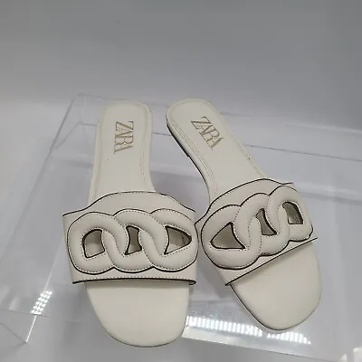 $28.99 • Buy Zara Ivory Raised Detail Slides/ Sandals Women's US Size 8.5