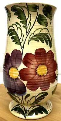 WADE Harvest Ware - Vintage Ribbed Vase - Purple/Red Flowers & Leaves • £9.99