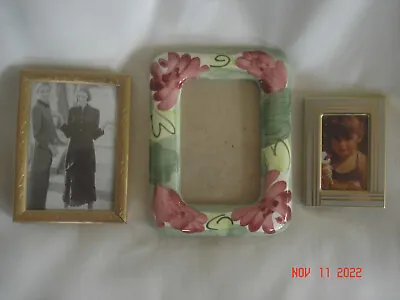 LOT 3 Vtg. SMALL / MINI PHOTO PICTURE FRAMES 2 Metal / 1 Ceramic 1 Intercraft • $16.69