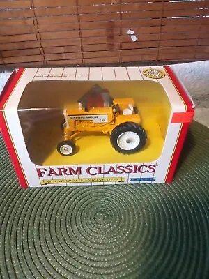  Vintage Ertl Farm Classics Minneapolis Moline G750 1:43 Scale  • $55