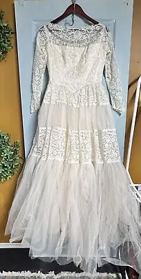 Vintage Tullle Lace Beautiful Romantic Wedding Dress 50's 60's • $200