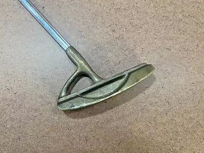 Vintage Northwestern Model BR10 Putter Right Handed Brass 35.” • $34.99