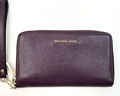 MICHAEL KORS Women Flat Phone Case Wristlet Zip Around Wallet Credit Card Holder • $45