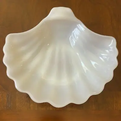 VTG White Milk Glass Sea Shell Dish Bowl Candy Dish 7 X 6.5  • $20