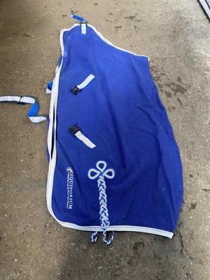 £100 • Buy Anna Scarpati 6’0 Waffle And Fleece Rug Used Few Times Bought For £518