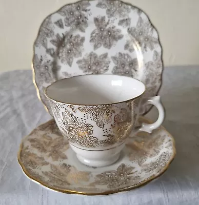 Vintage Bone China Colclough Gold Pattern Trio Tea Cup Saucer Plate • £12.50