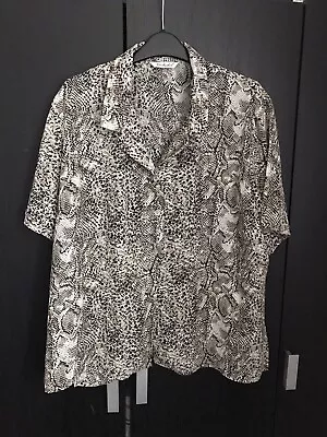 £3.49 • Buy Ladies Blouse Snakeskin Effect Size Size 16-18