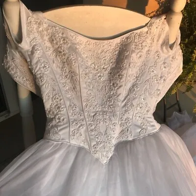 VINTAGE  Lady Eleanor Wedding Dress Size 18 • $200