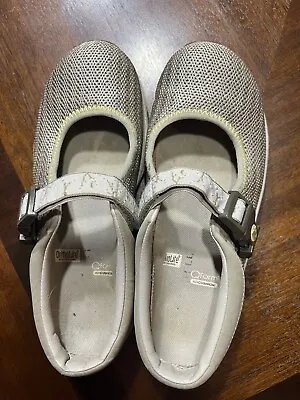 MERRELL Encore MJ Beige Cool Mesh Comfort Ortholite Walking Flats - Sz 5.5 • $13.99