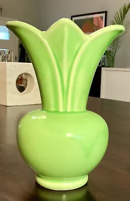 Vintage Green Art Deco 8  Vase Pottery Made In Japan. See Pics • $20