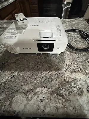 Epson Home Cinema 880 • $350