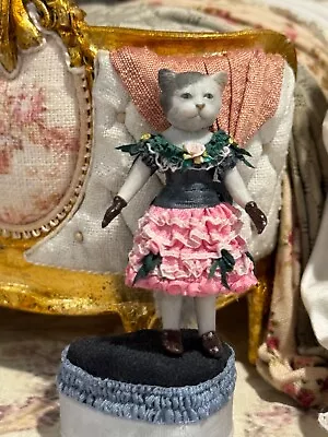 Artisan Miniature Dollhouse Hand Sculpted Victorian Dressed Cat Stacy Hofman • $199.99