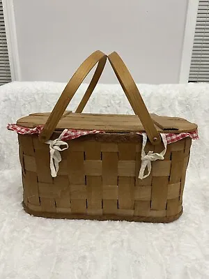 Vintage 70s Large Hand Woven Heavy Leaded Picnic Basket • $59.99