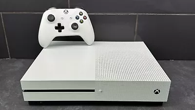 Microsoft Xbox One S - 500GB - White • £59